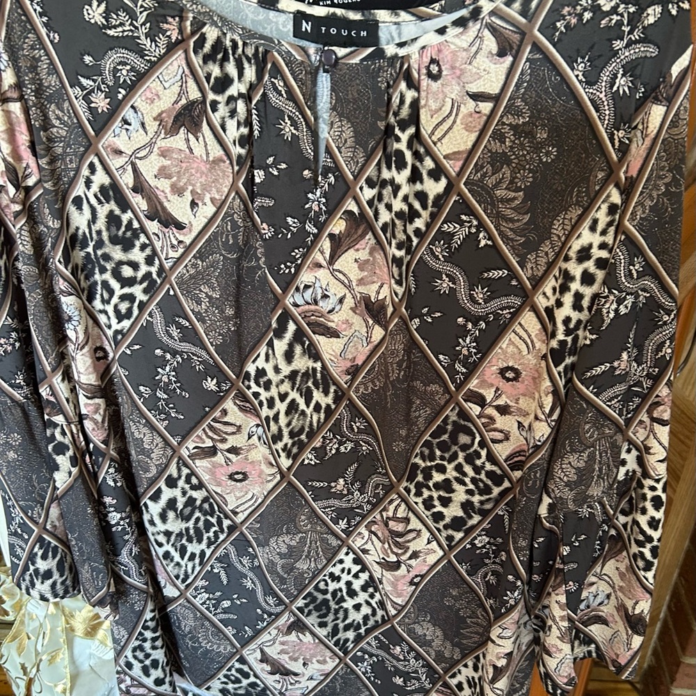 Women blouse